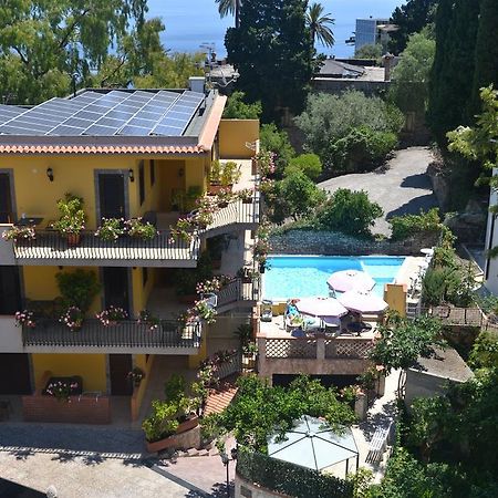 Residence Villa Il Glicine Taormina Kültér fotó